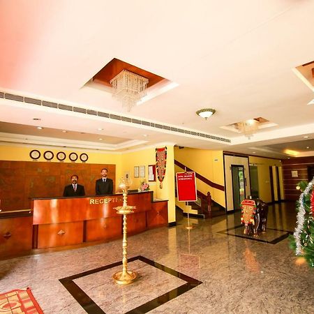 Hotel Meadows International Kizhake Chalakudi Exterior photo