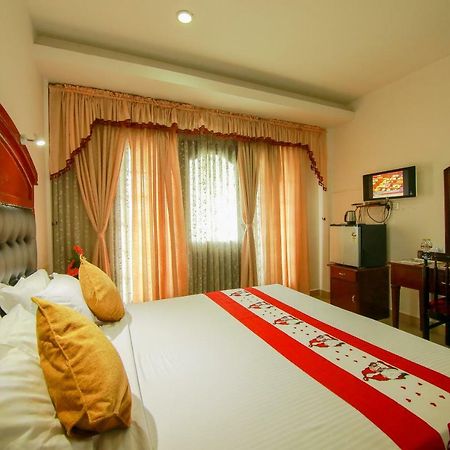 Hotel Meadows International Kizhake Chalakudi Exterior photo